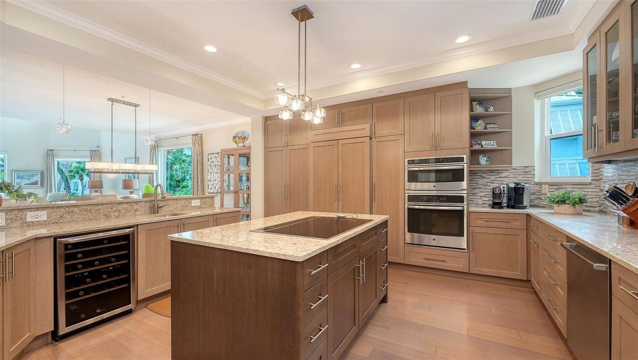 3942 Hamilton Club Circle, Unit 13, Sarasota, FL 34242 Photo