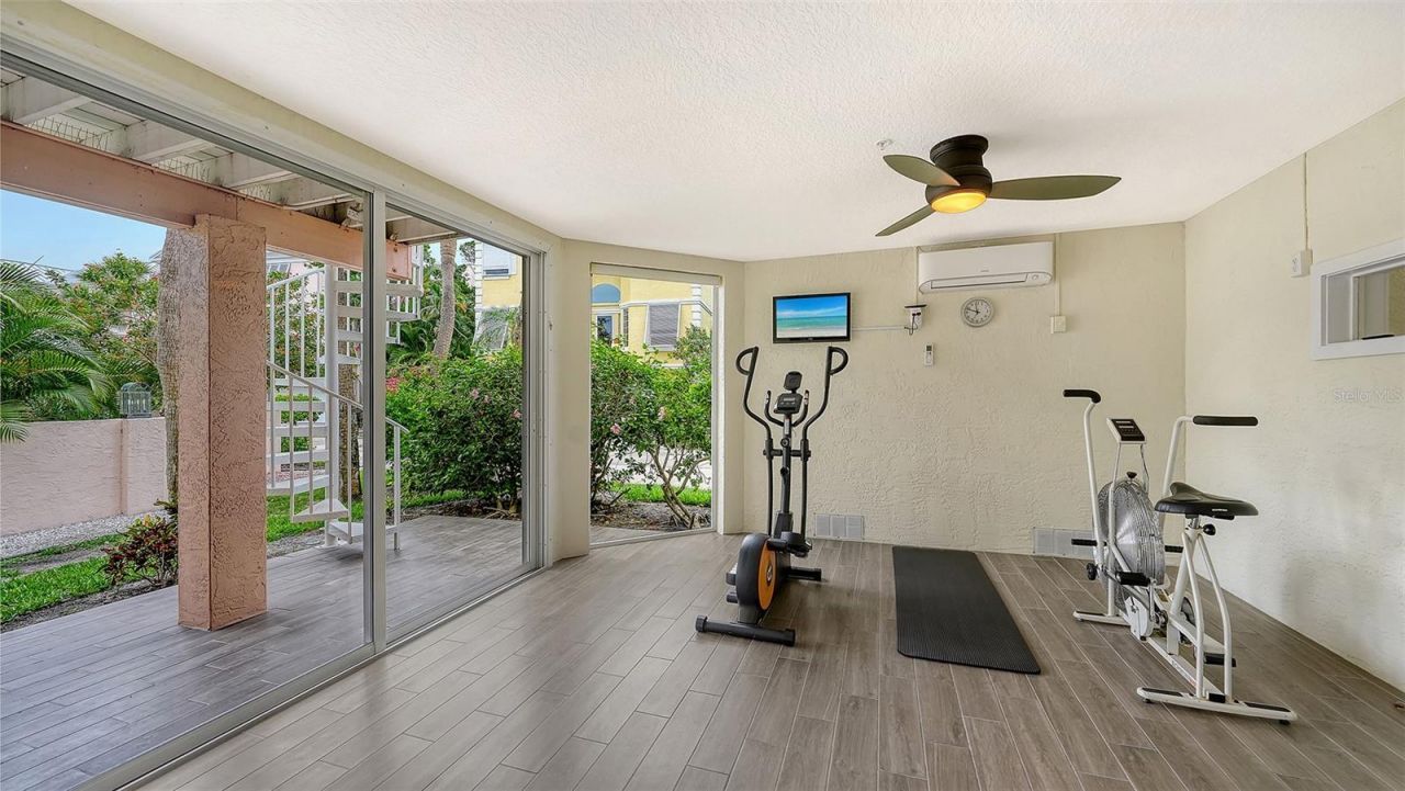 3942 Hamilton Club Circle, Unit 13, Sarasota, FL 34242 Photo
