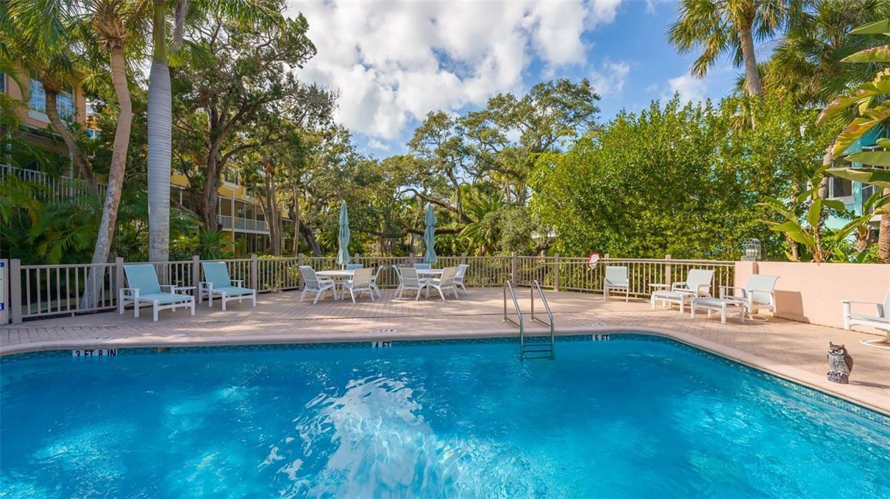 3942 Hamilton Club Circle, Unit 13, Sarasota, FL 34242 Photo