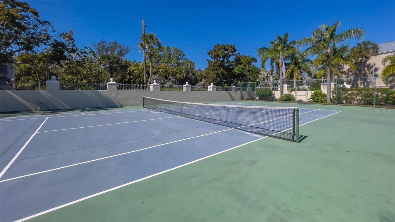 3942 Hamilton Club Circle, Unit 13, Sarasota, FL 34242 Photo