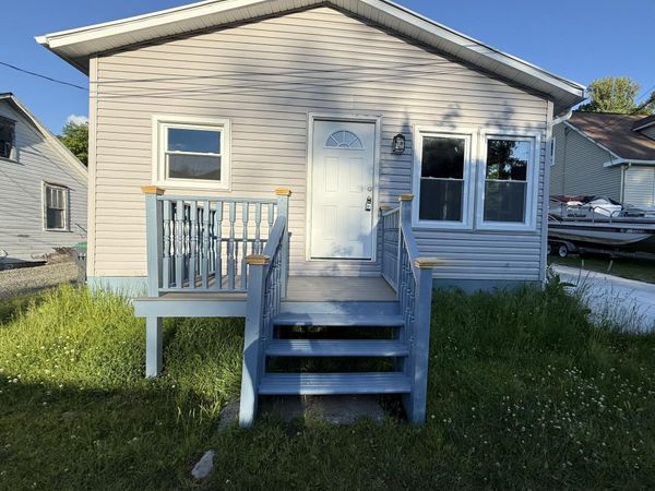 10 Noble Street, Harveys Lake, PA 18618