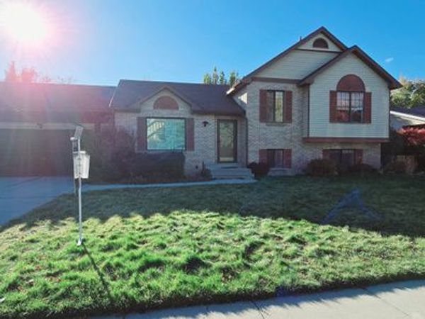 10248 S BUTTERCUP DR E, Sandy, UT 84092