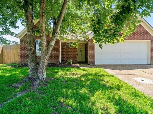 7140 LINDSEY LEAF CV, Cordova, TN 38018