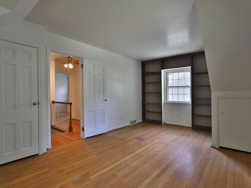 123 E New England Avenue, Worthington, OH 43085 Photo 28