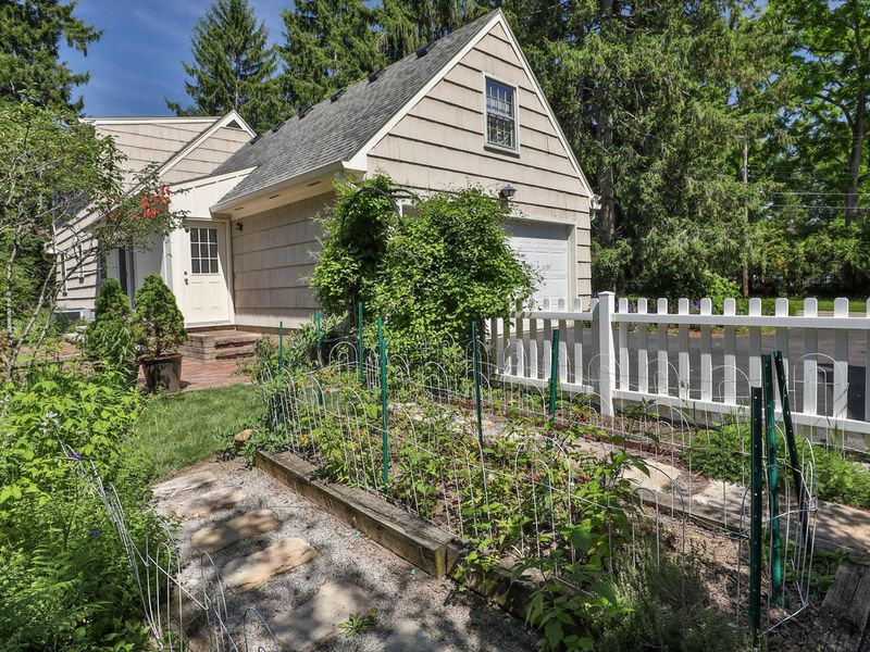 123 E New England Avenue, Worthington, OH 43085 Photo 44