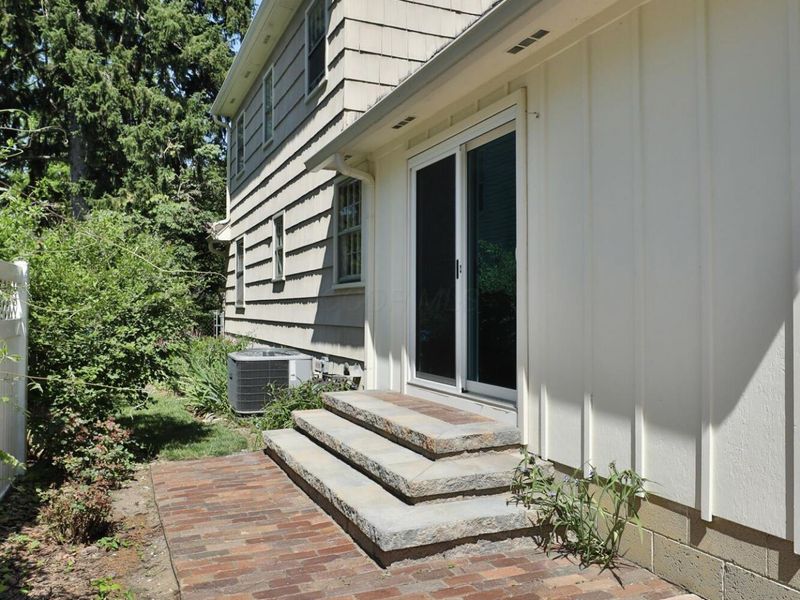 123 E New England Avenue, Worthington, OH 43085 Photo 46