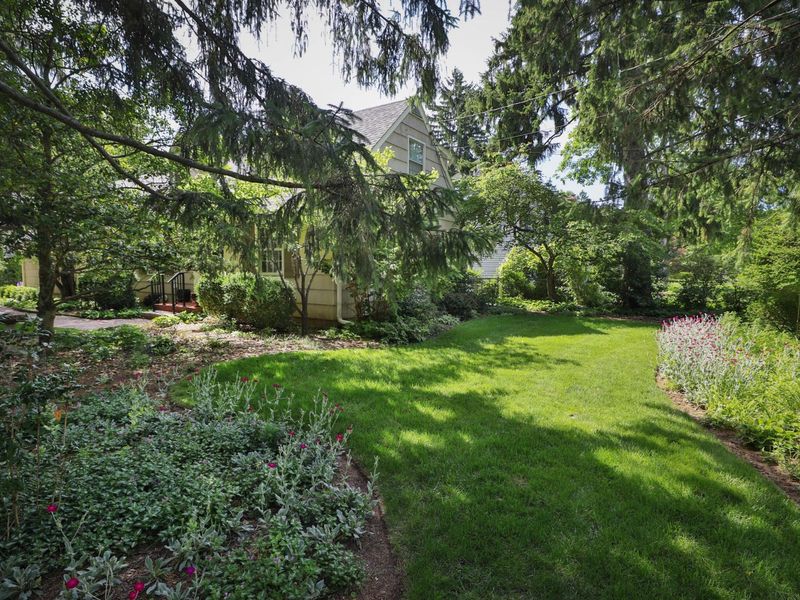 123 E New England Avenue, Worthington, OH 43085 Photo 48