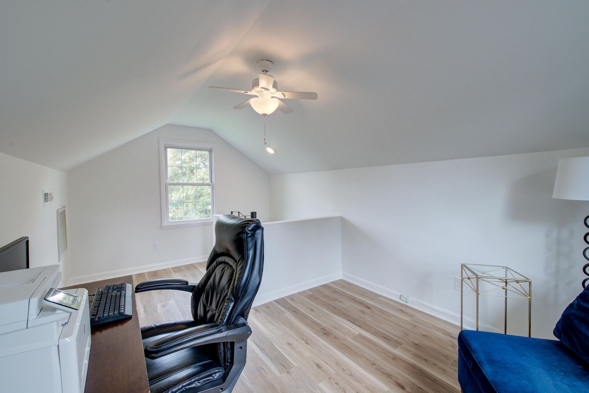 970 Carmel Drive Photo 19