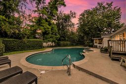970 Carmel Drive photo 4