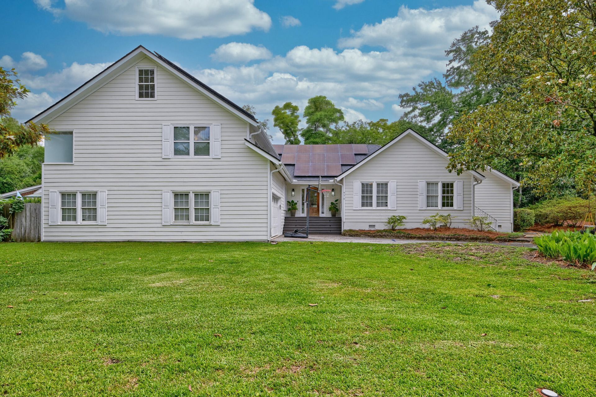 970 Carmel Drive Photo 27