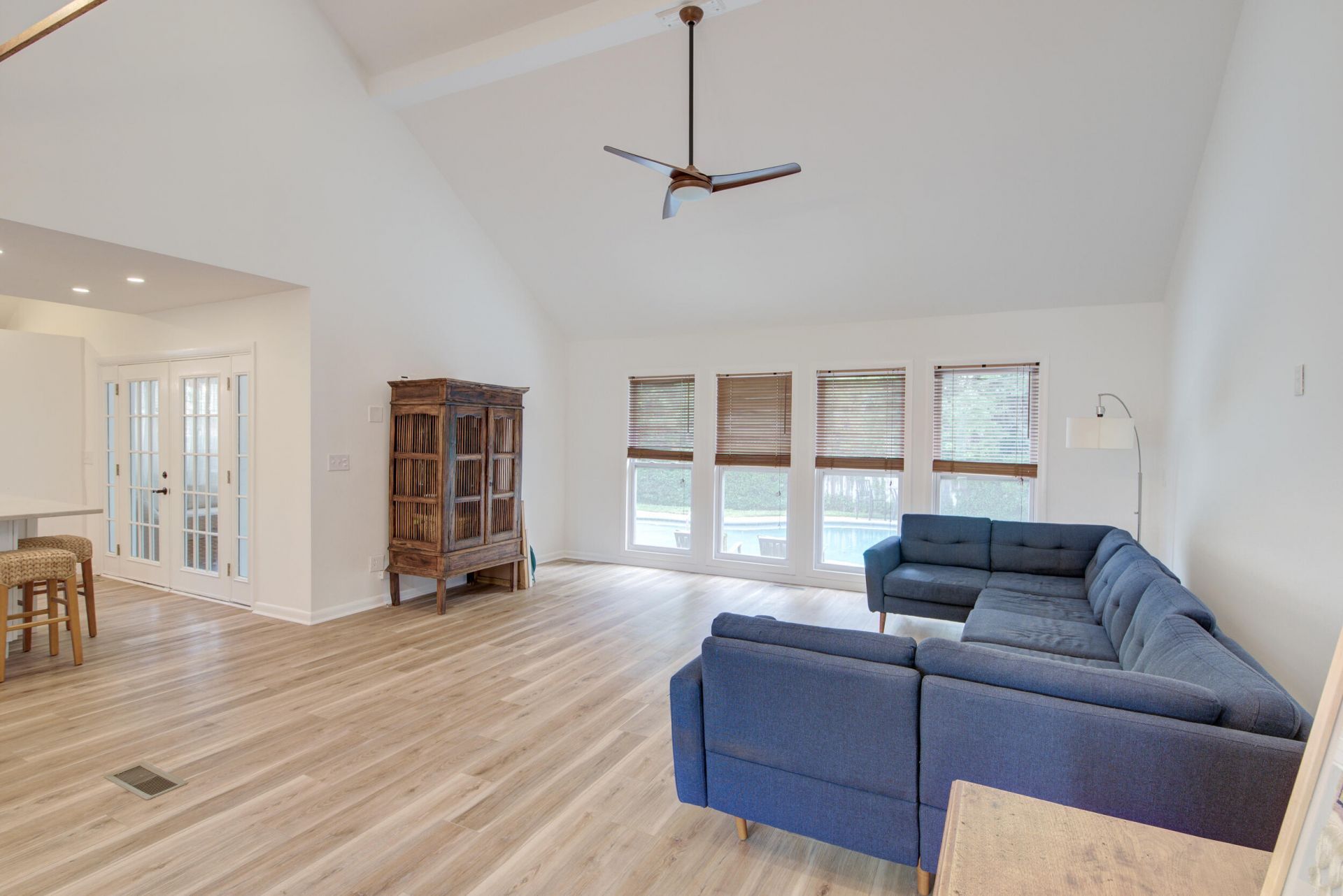 970 Carmel Drive Photo 29