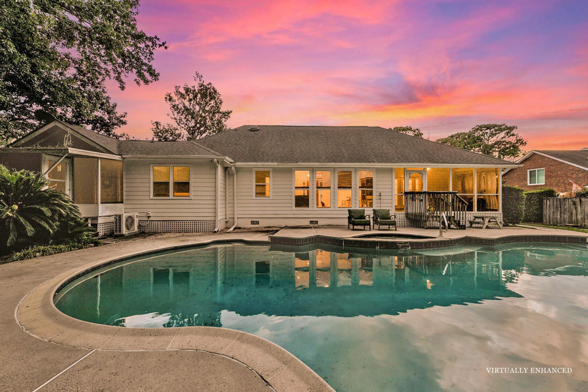 970 Carmel Drive Photo 38
