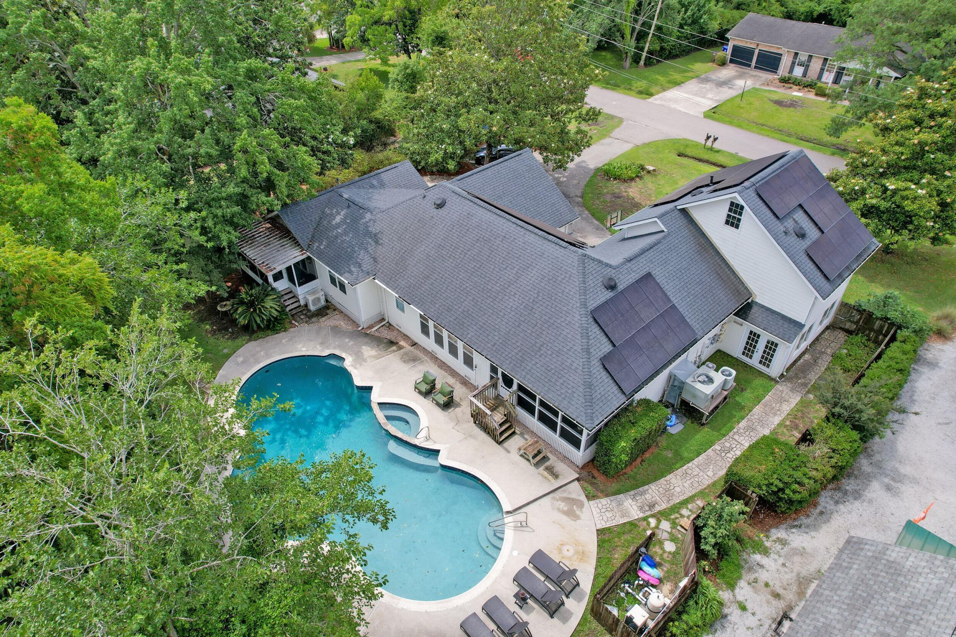 970 Carmel Drive Photo 49