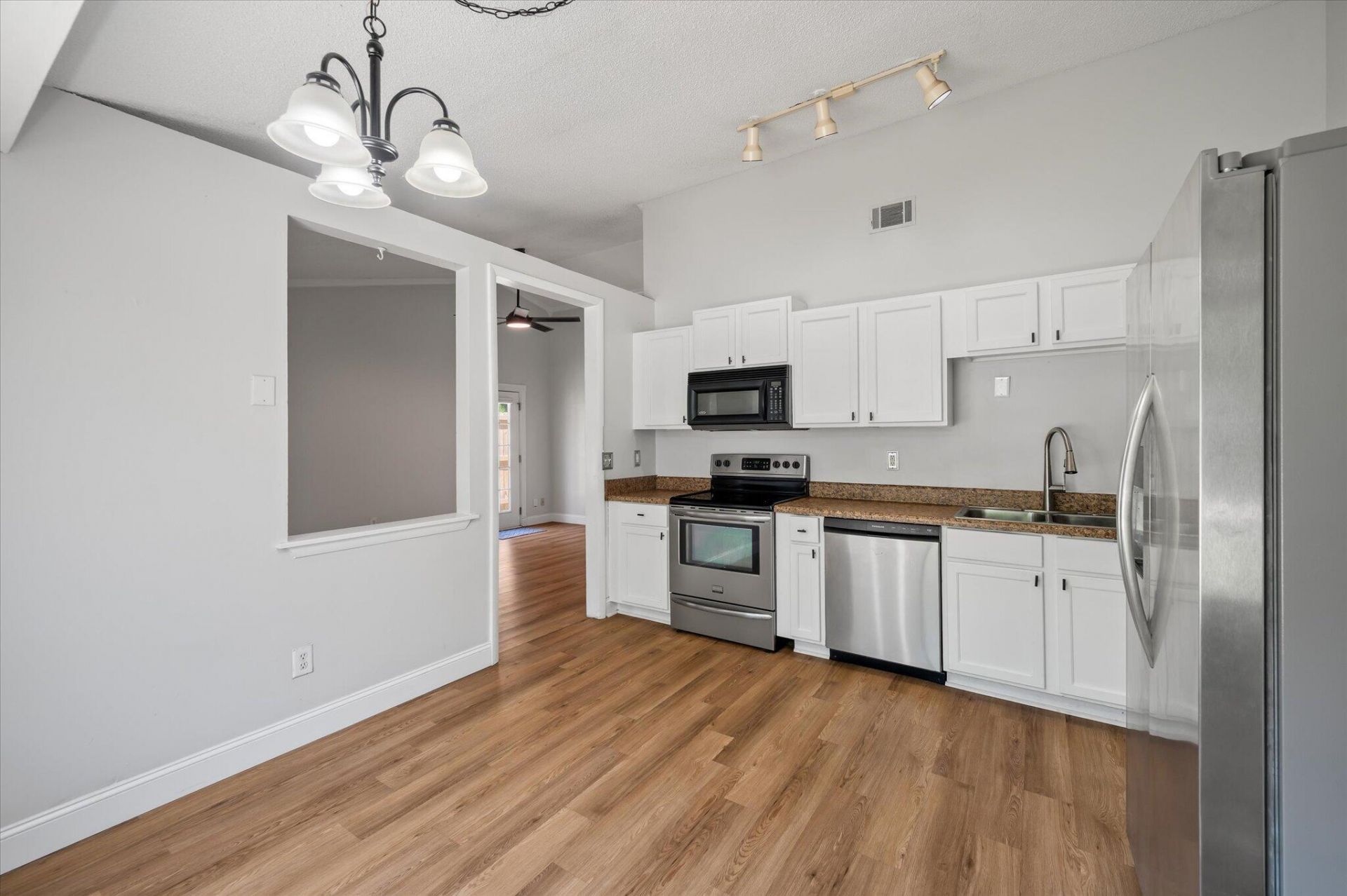 198 Mickler Drive Photo 14