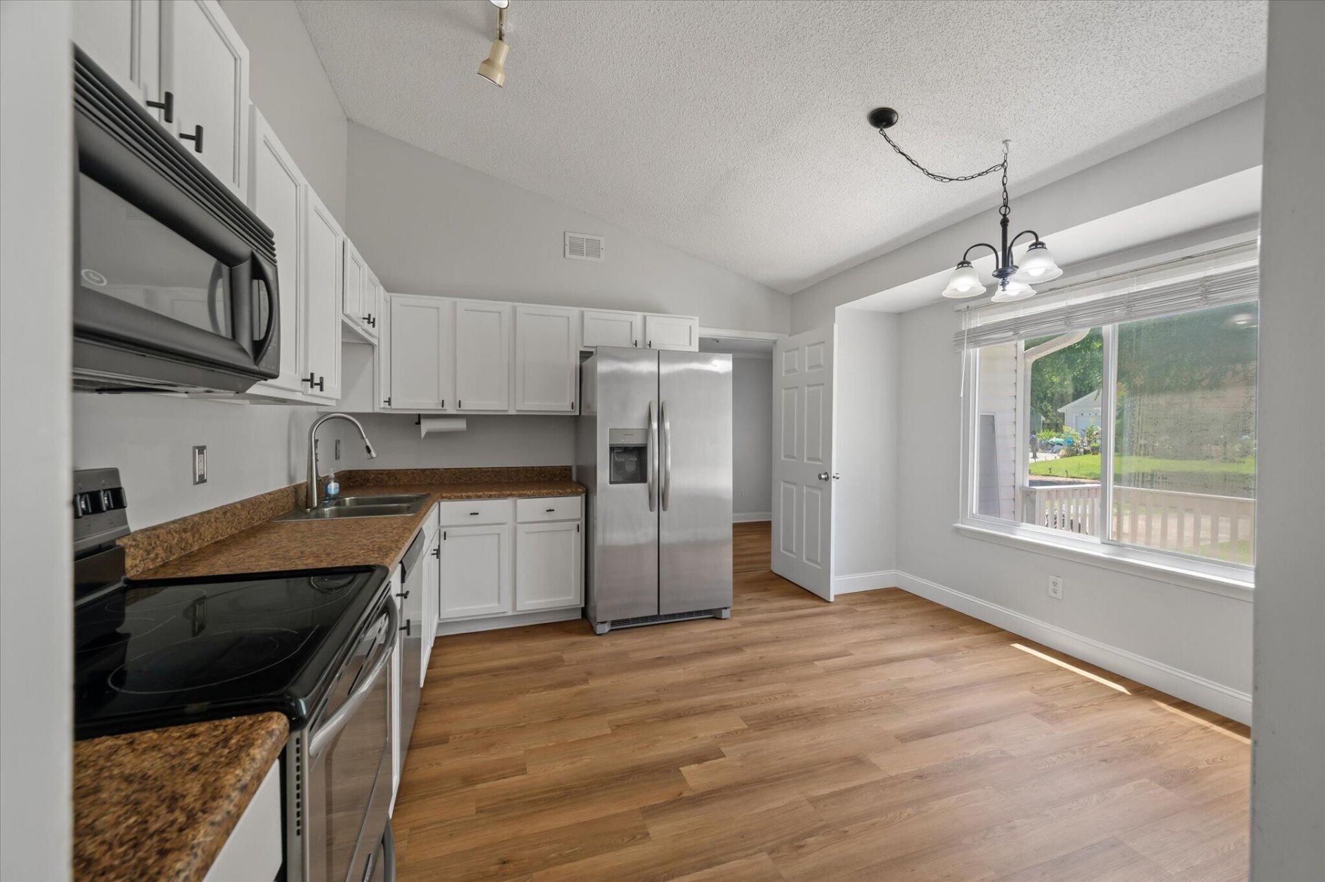 198 Mickler Drive Photo 5