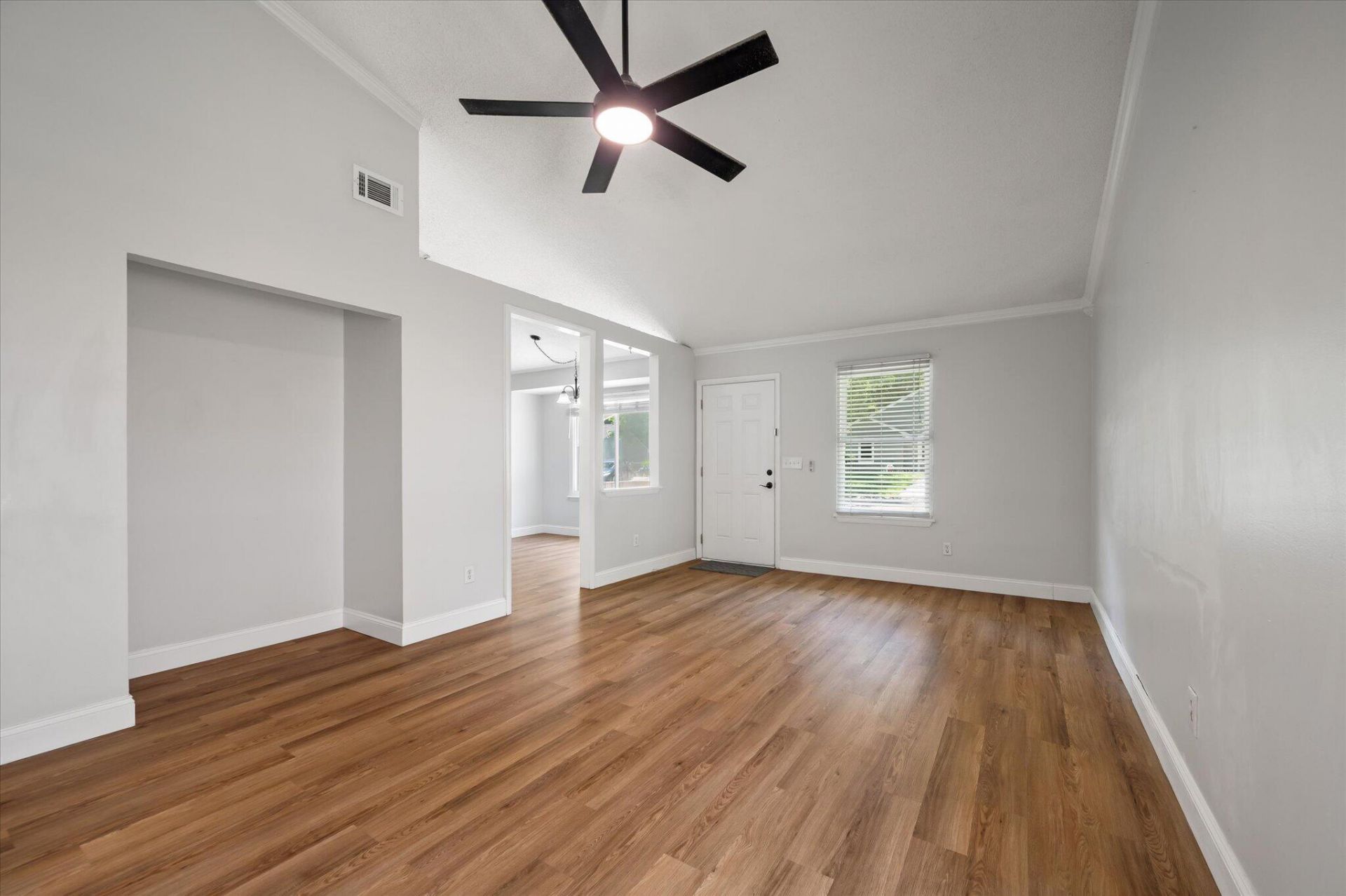 198 Mickler Drive Photo 8
