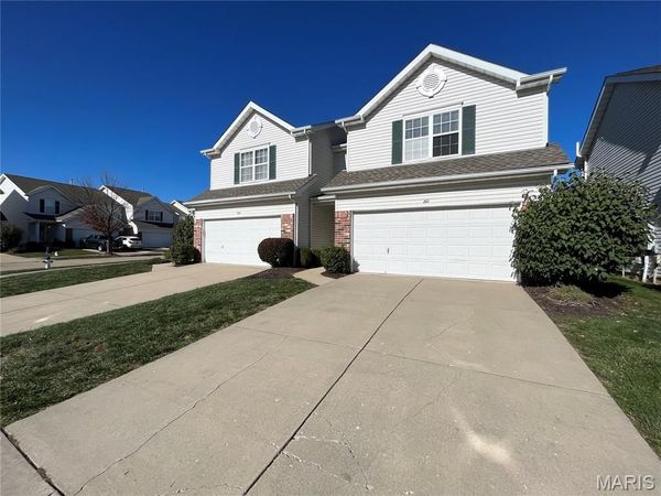 202 Waterside Crossing Court , St Peters, MO 63376