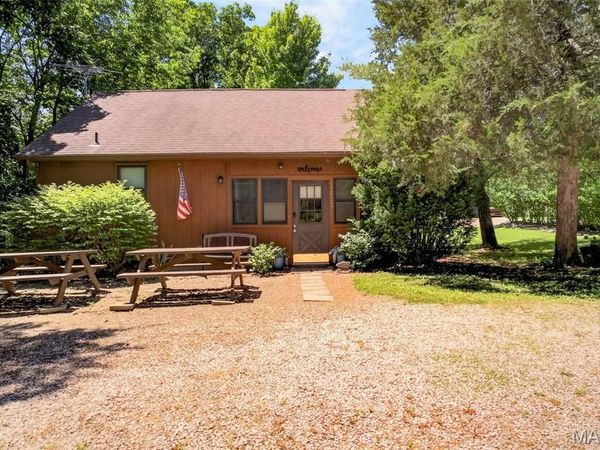 42125 Cedar Crest Place, Perry, MO 63462