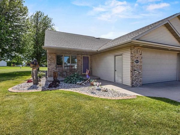 N9513 CATHY COURT, Appleton, WI 54915