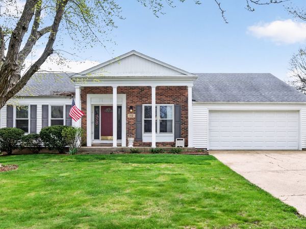 112 Stoney Creek Drive, DeKalb, IL 60115