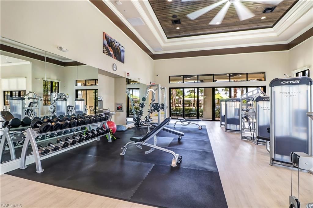 9469 Foxglove Ln, Naples, FL 34120 Photo