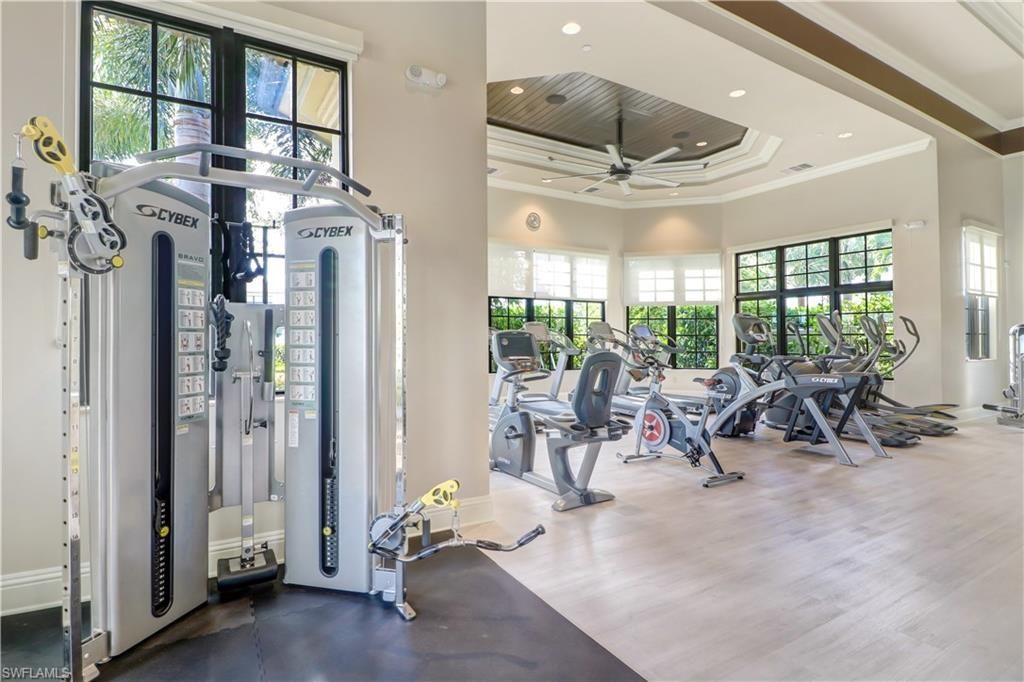 9469 Foxglove Ln, Naples, FL 34120 Photo