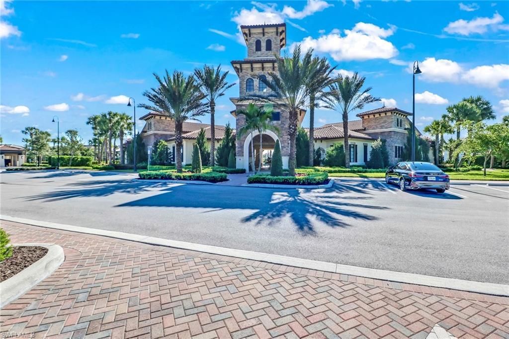 9469 Foxglove Ln, Naples, FL 34120 Photo