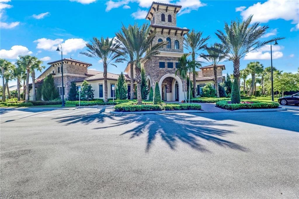 9469 Foxglove Ln, Naples, FL 34120 Photo