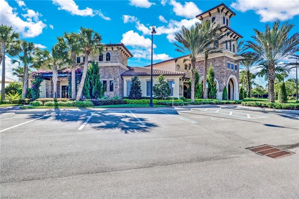 9469 Foxglove Ln, Naples, FL 34120 Photo