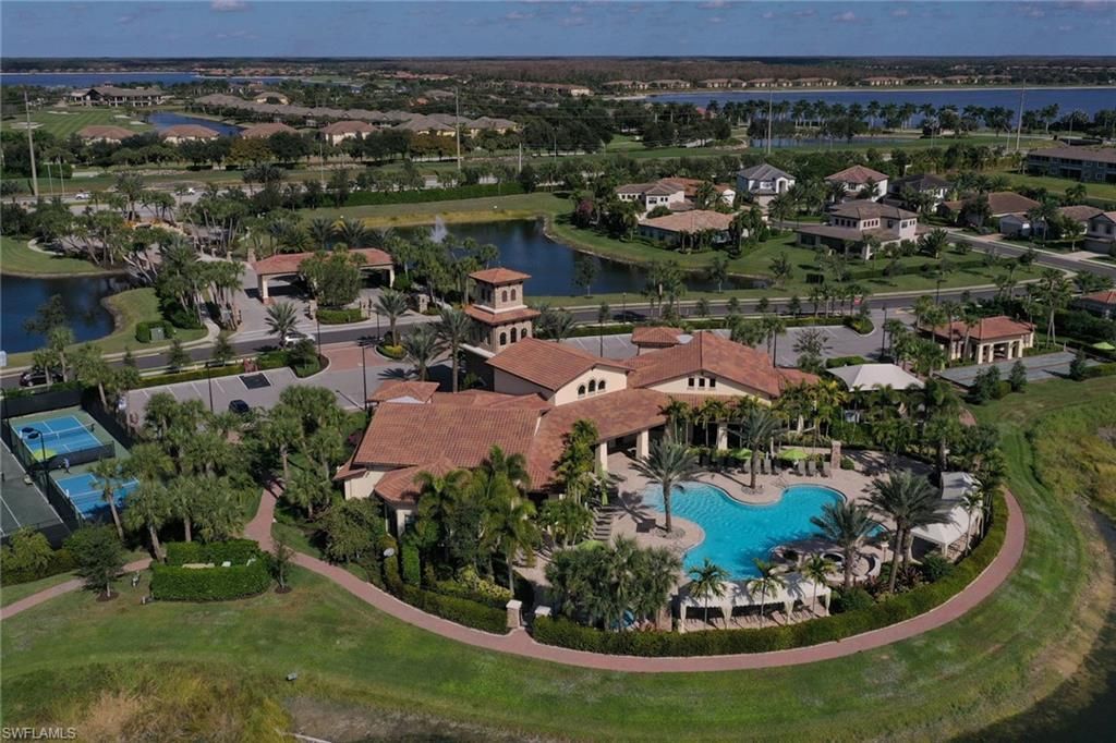 9469 Foxglove Ln, Naples, FL 34120 Photo