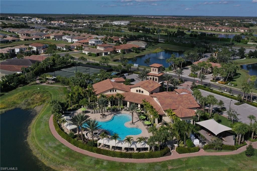 9469 Foxglove Ln, Naples, FL 34120 Photo