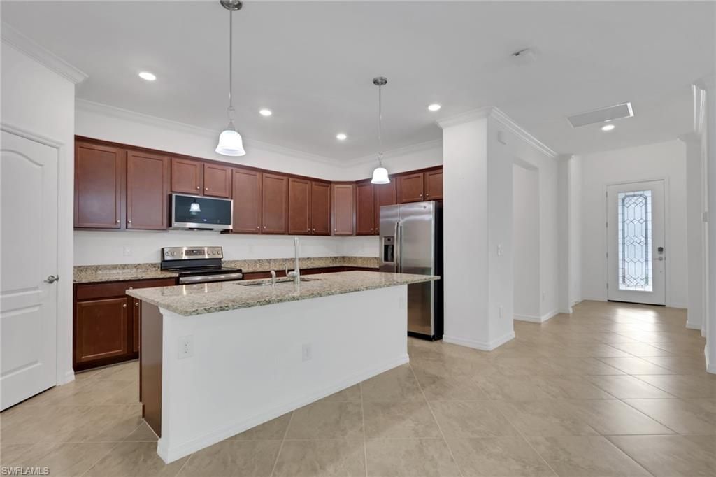 9469 Foxglove Ln, Naples, FL 34120 Photo