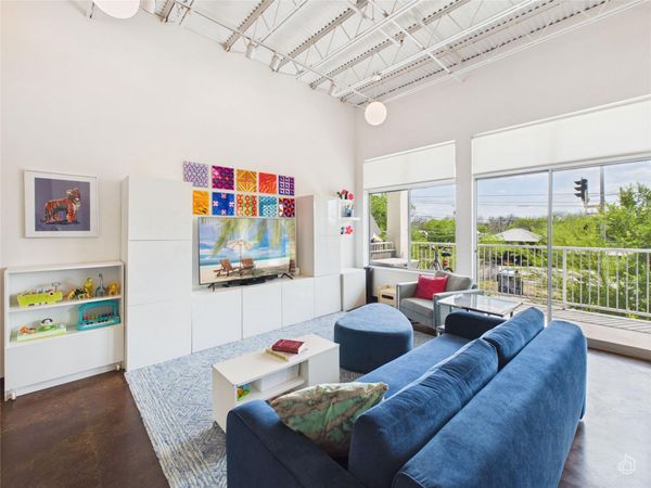 2401 E 6th ST, Unit 6095, Austin, TX 78702