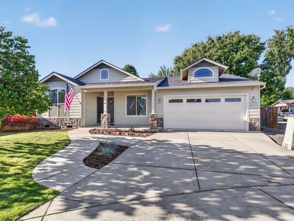 1729 Kaufman Way, Medford, OR 97501