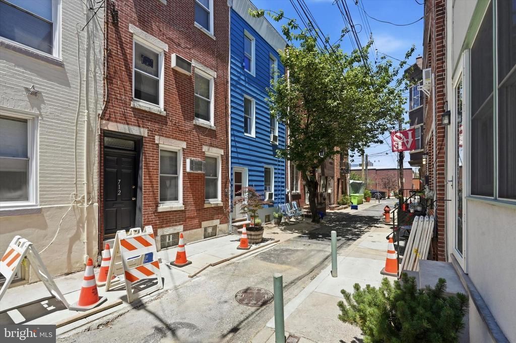 710 S Delhi Street, Philadelphia, PA 19147 Main Photo