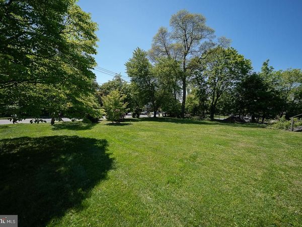 3 E CHESTNUT HILL AVENUE, PHILADELPHIA, PA 19118