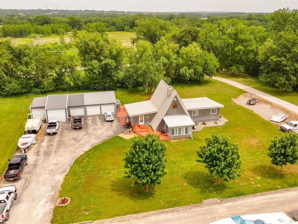 9450 150 Avenue, Ottumwa, IA 52501