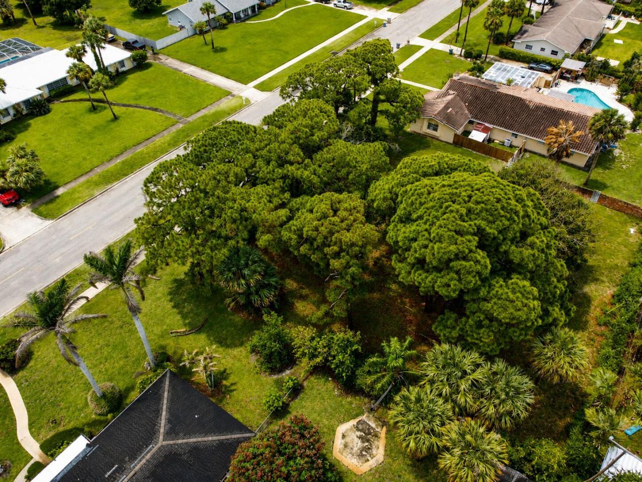 1006 Grandview Boulevard, Fort Pierce, FL 34982 Photo