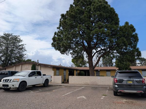 8013 Marquette Avenue NE, Albuquerque, NM 87108