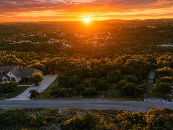 126 County Road 2801 E., Mico, TX 78056