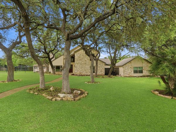 8430 Twisted Oaks, Garden Ridge, TX 78266