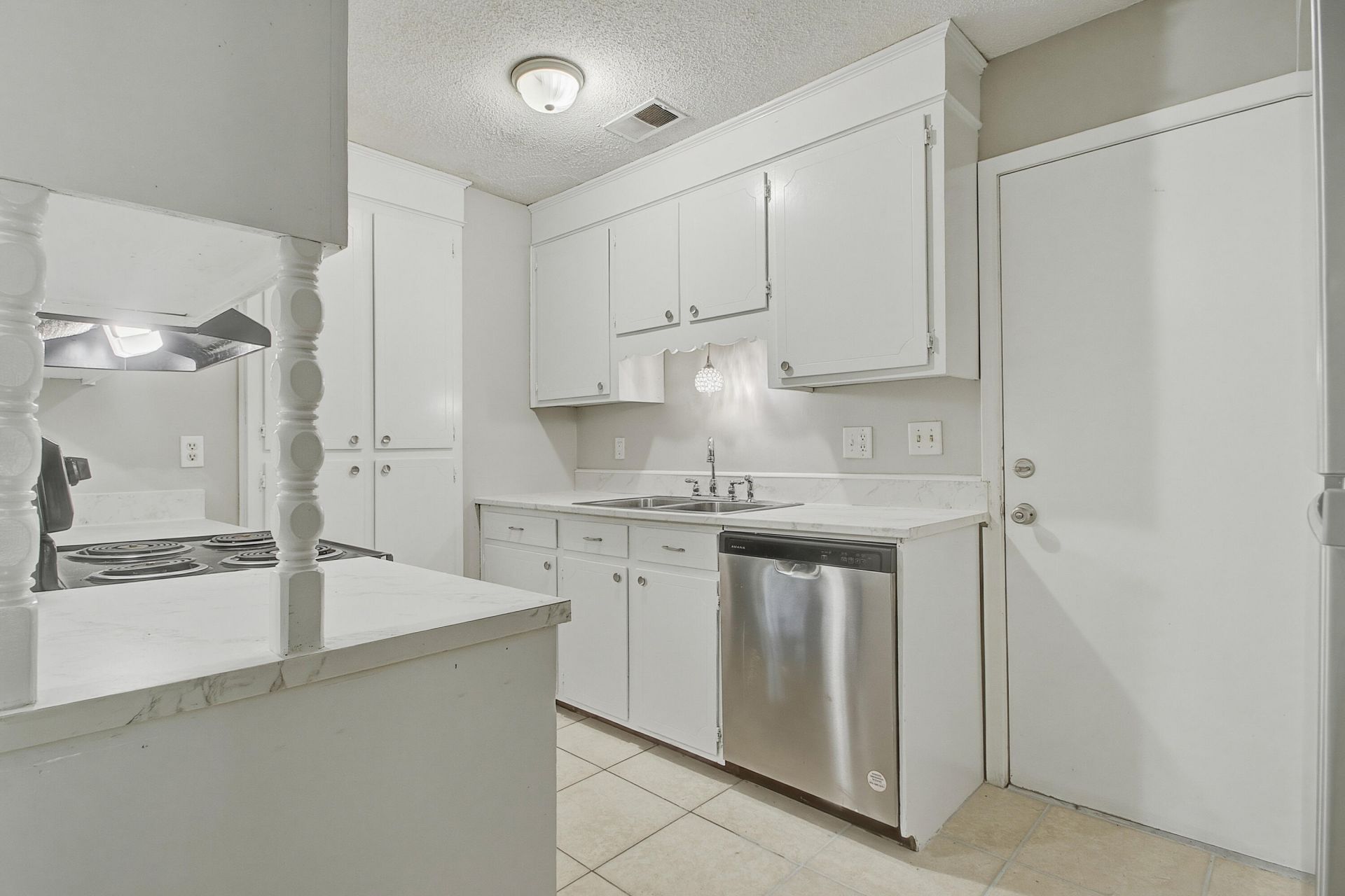 210 Elliott Drive Photo 13