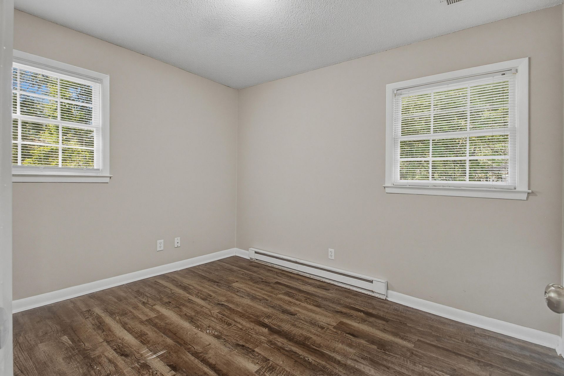 210 Elliott Drive Photo 27