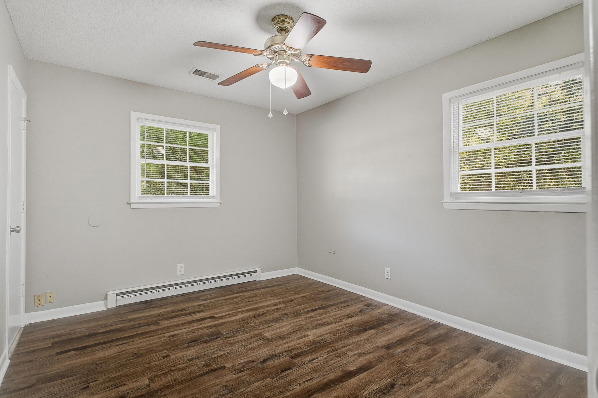 210 Elliott Drive Photo 29