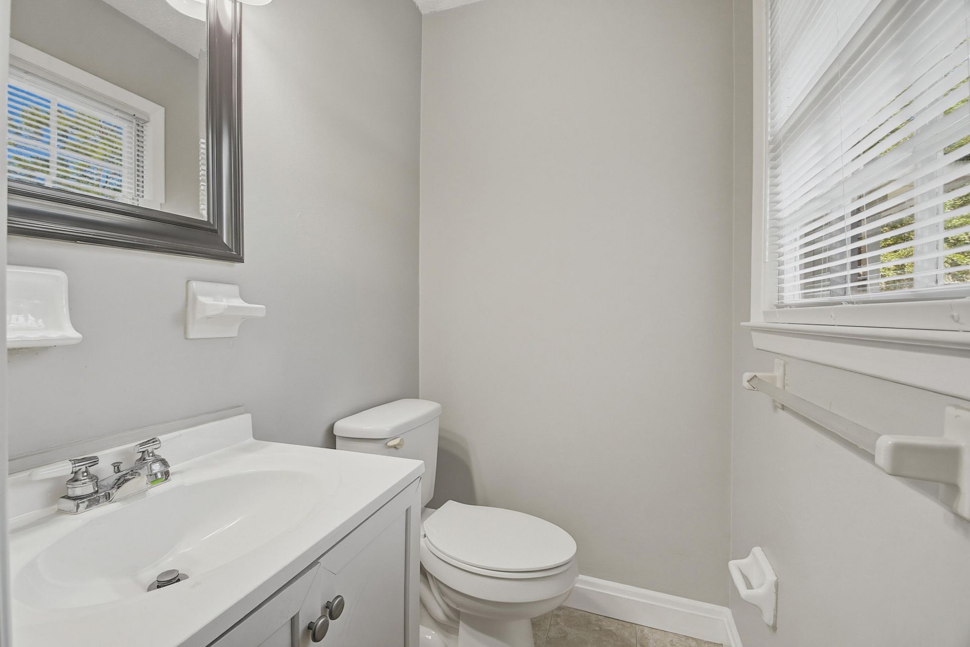 210 Elliott Drive Photo 31