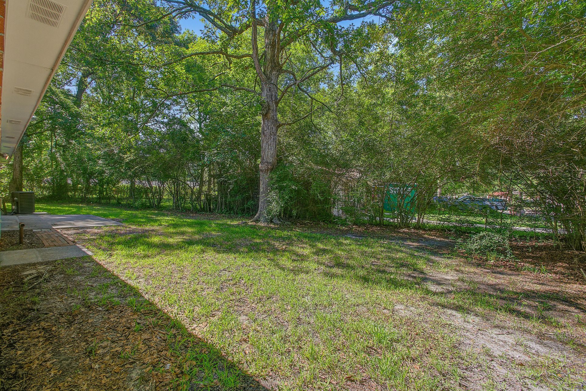 210 Elliott Drive Photo 33