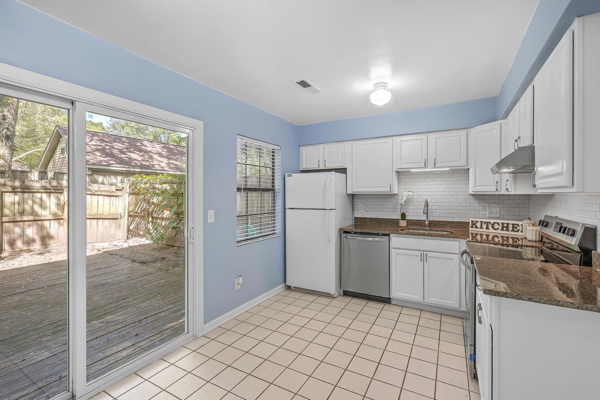 904 Sea Gull Drive Photo 16