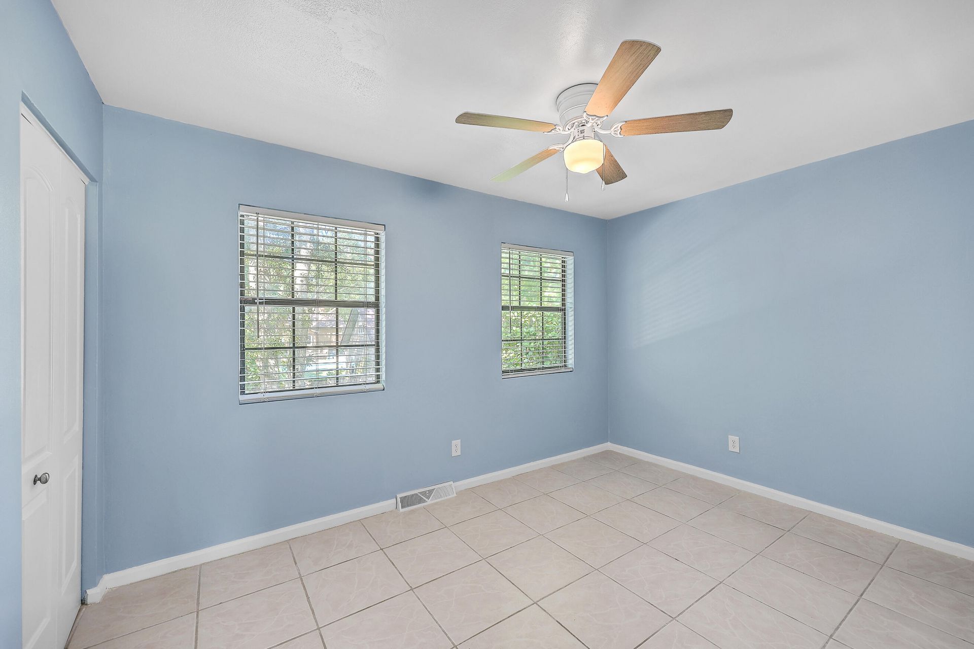 904 Sea Gull Drive Photo 25