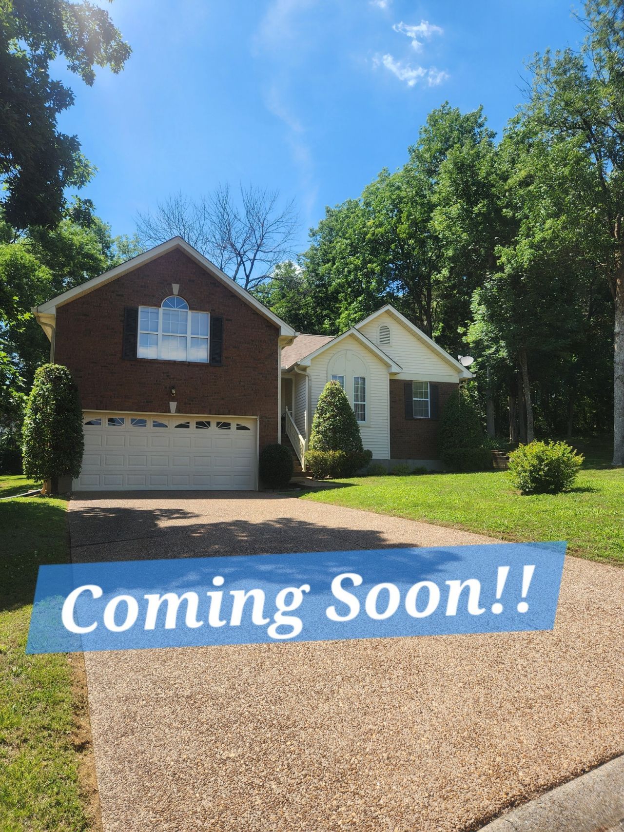 2017 Alice Springs Ct, Mount Juliet, TN 37122 Main Photo
