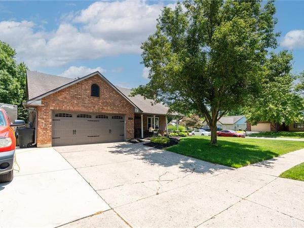 6891 Deer Bluff Drive, Huber Heights, OH 45424